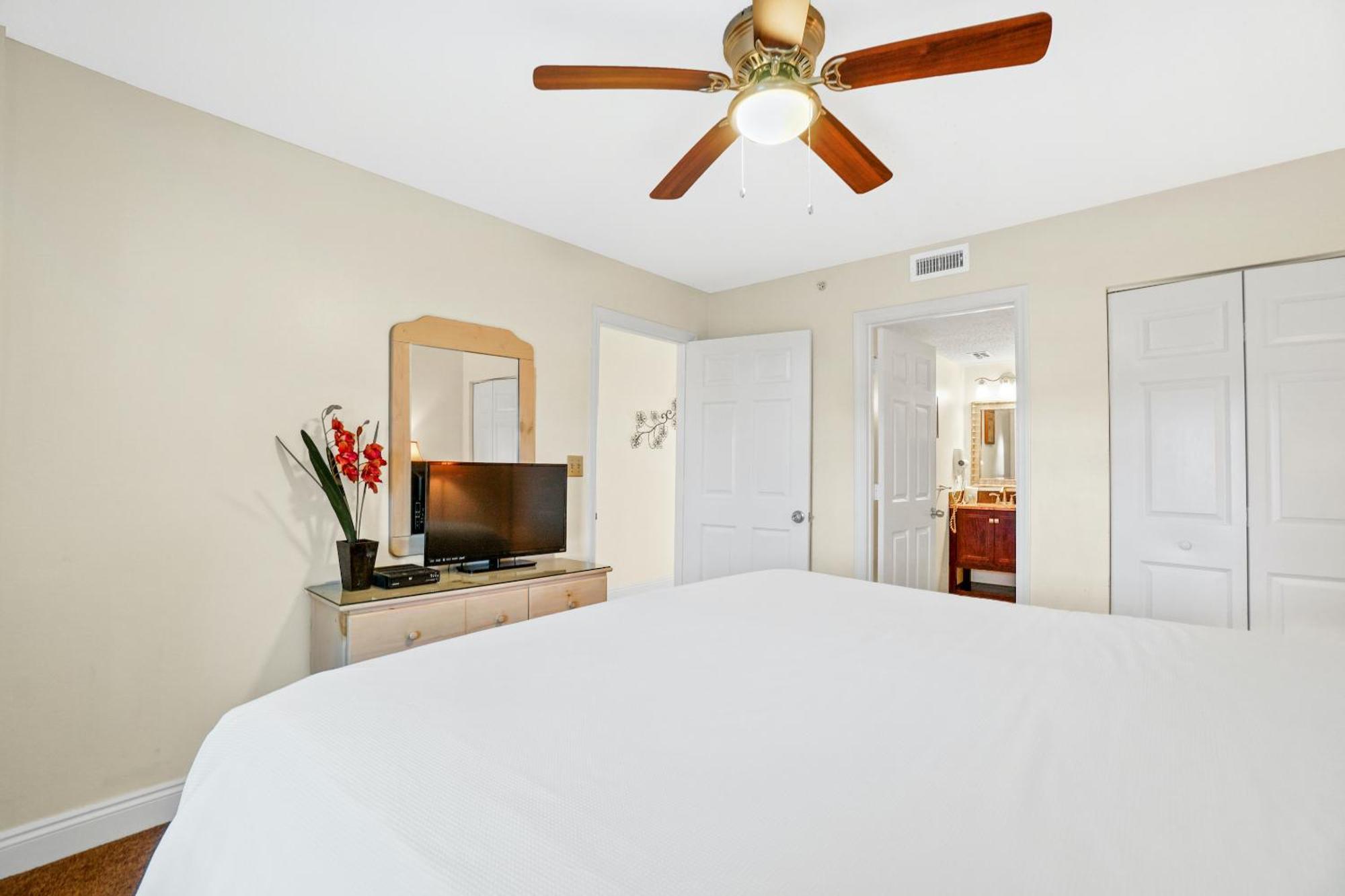 Pelican Beach Resort By Panhandle Getaways Destin Bilik gambar
