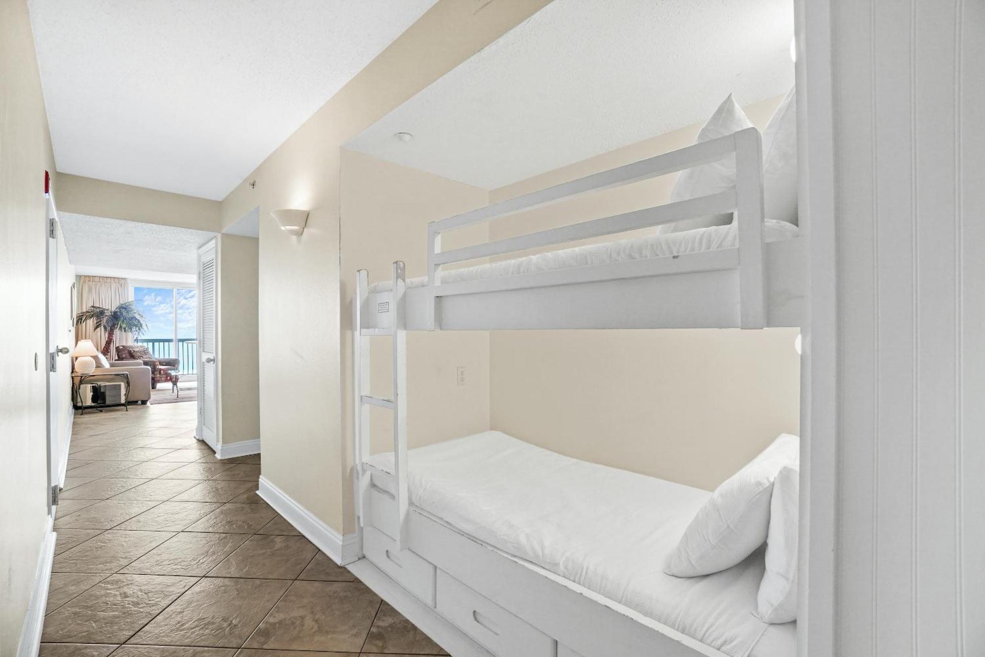 Pelican Beach Resort By Panhandle Getaways Destin Bilik gambar
